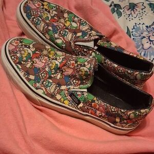 New Nintendo Super Mario Vans Slip Ons Unisex 6.5M/8W